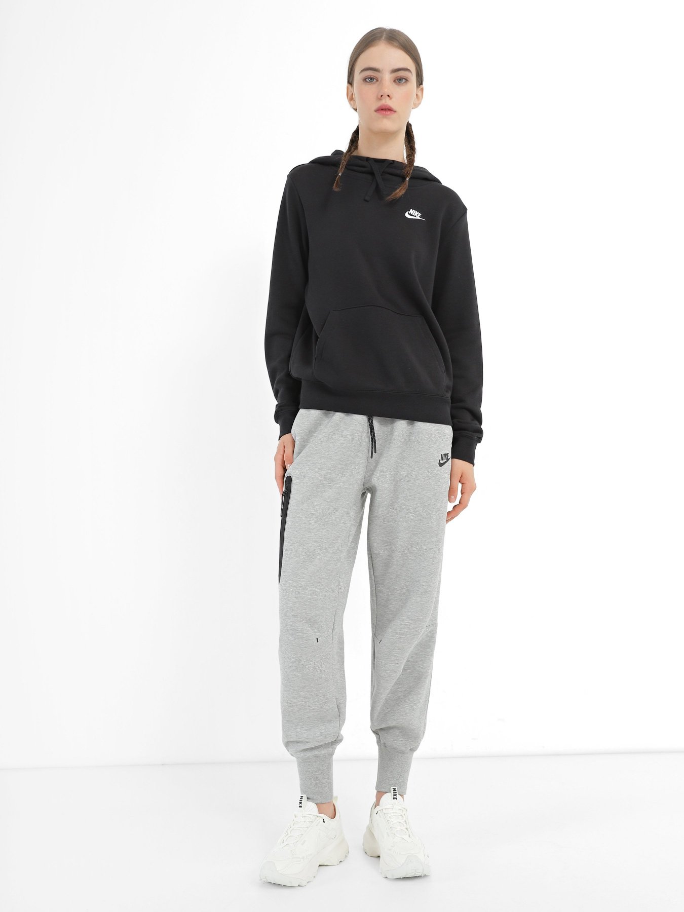 Штани спортивні NIKE Sportswear Tech Fleece модель CW4292-063 Фото