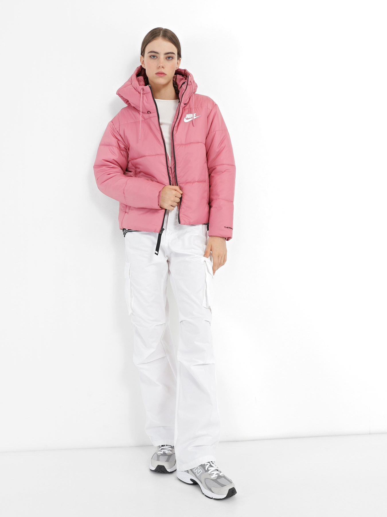 Демисезонная куртка NIKE Sportswear Therma-FIT Repel модель DJ6997-667 Фото