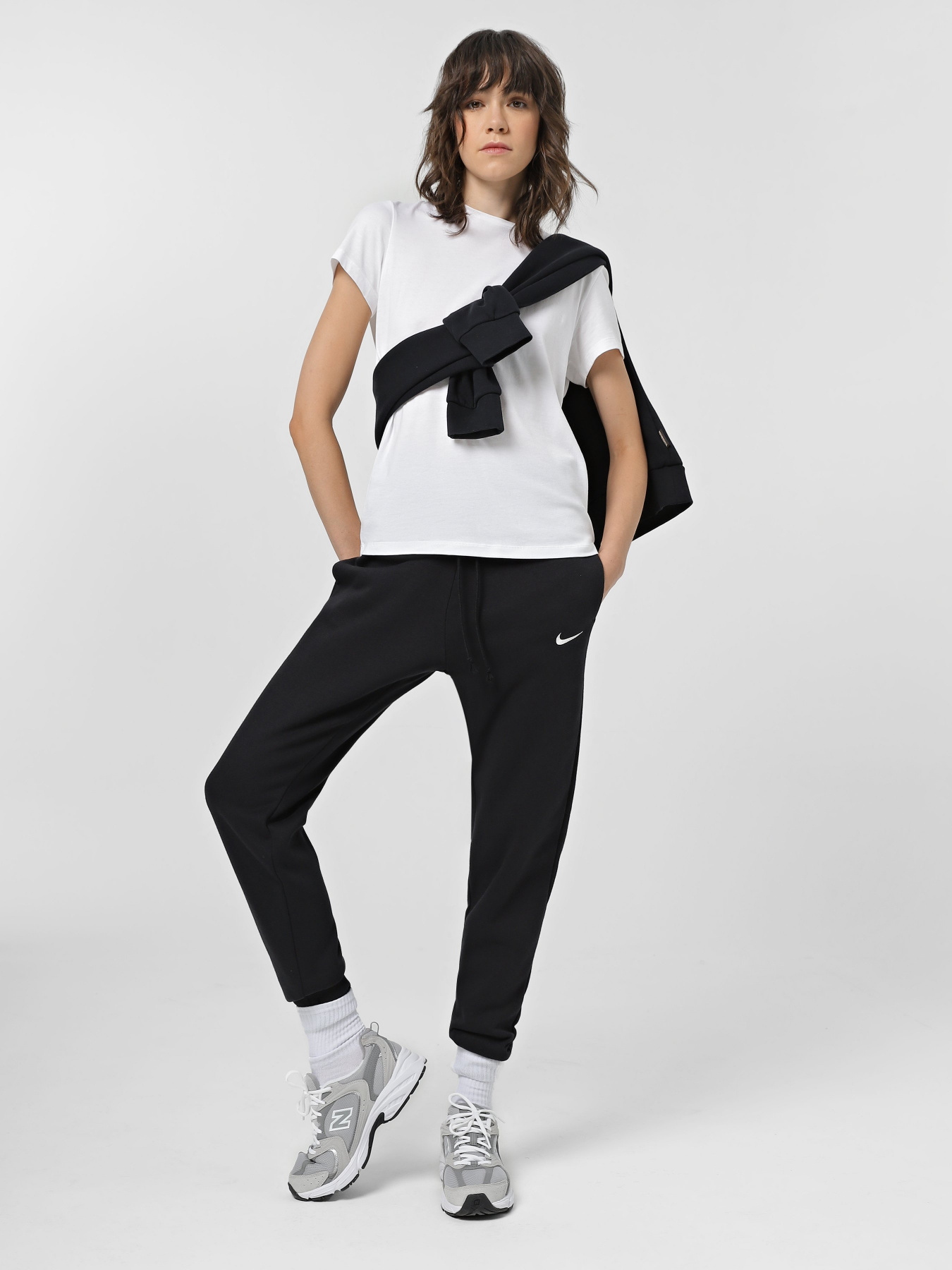 Штани спортивні NIKE Sportswear Phoenix Fleece модель DQ5688-010 Фото