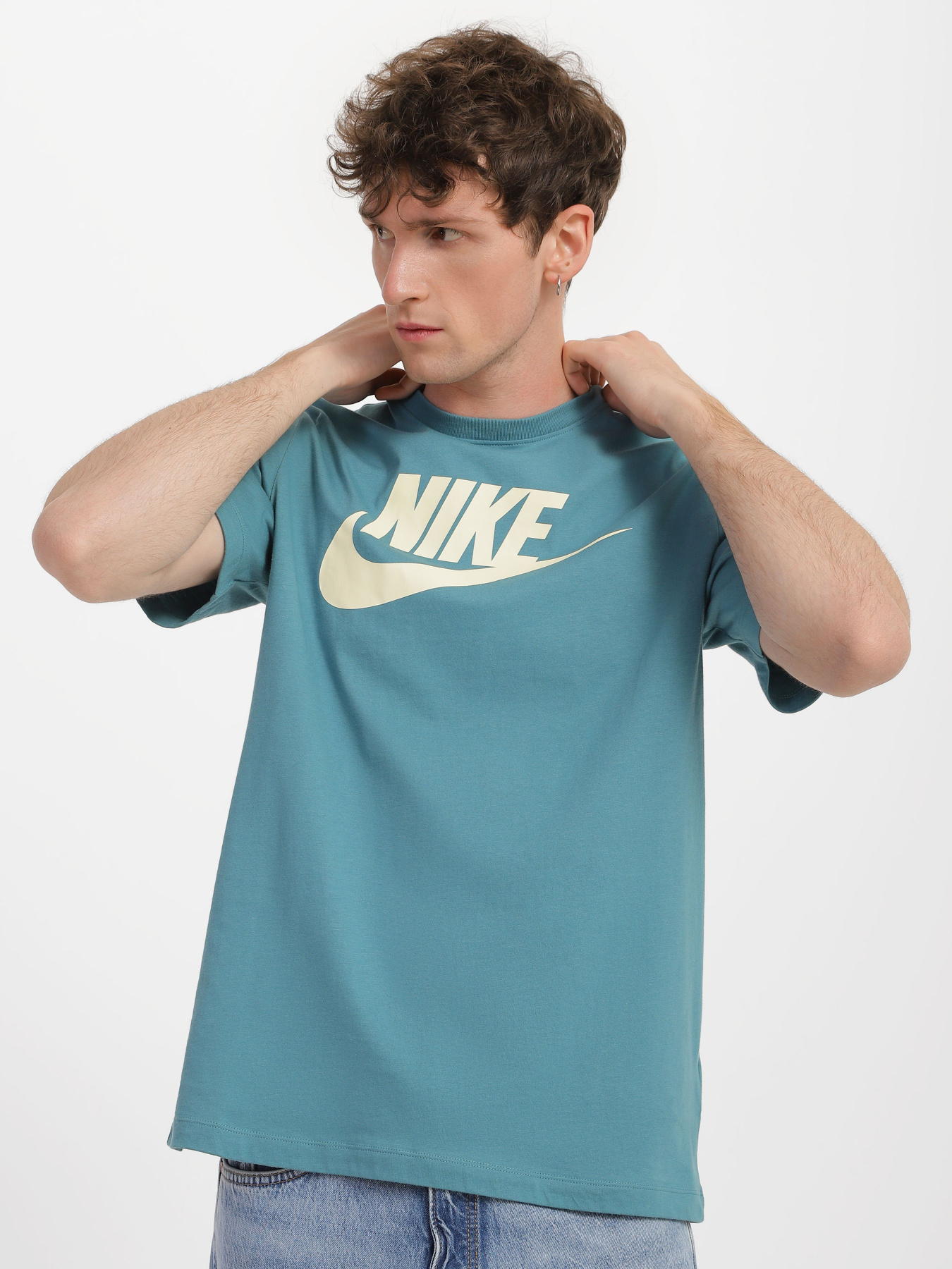 Футболка NIKE Icon Futura модель AR5004-379 Фото