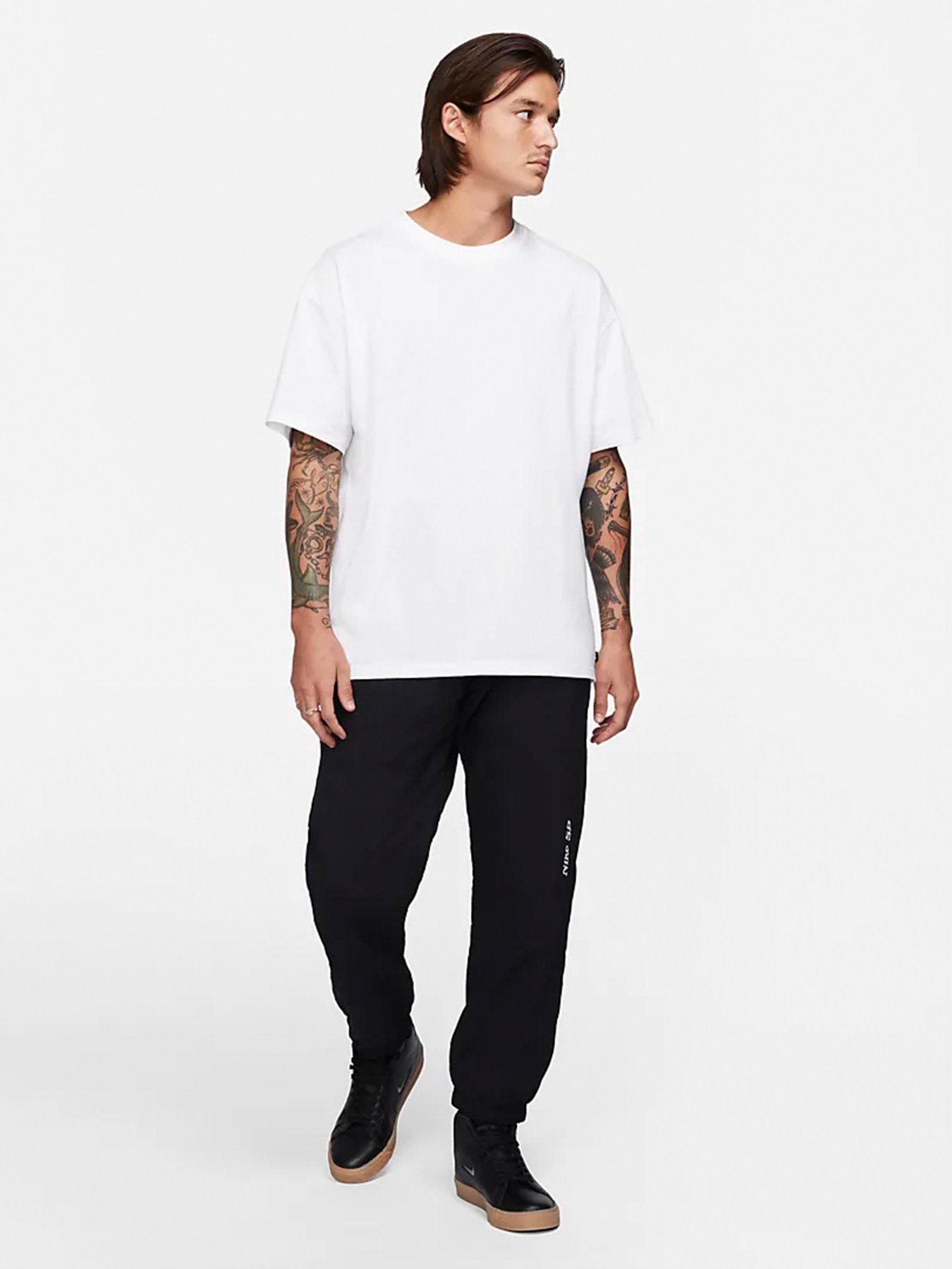 Футболка NIKE SB Skate модель DB9975-100 Фото