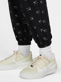 Штани спортивні NIKE Air модель DV8058-010 Фото