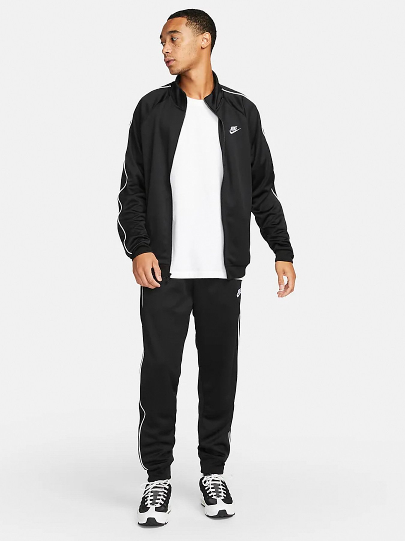 Кофта спортивна NIKE Sportswear Club модель DX0670-010 Фото