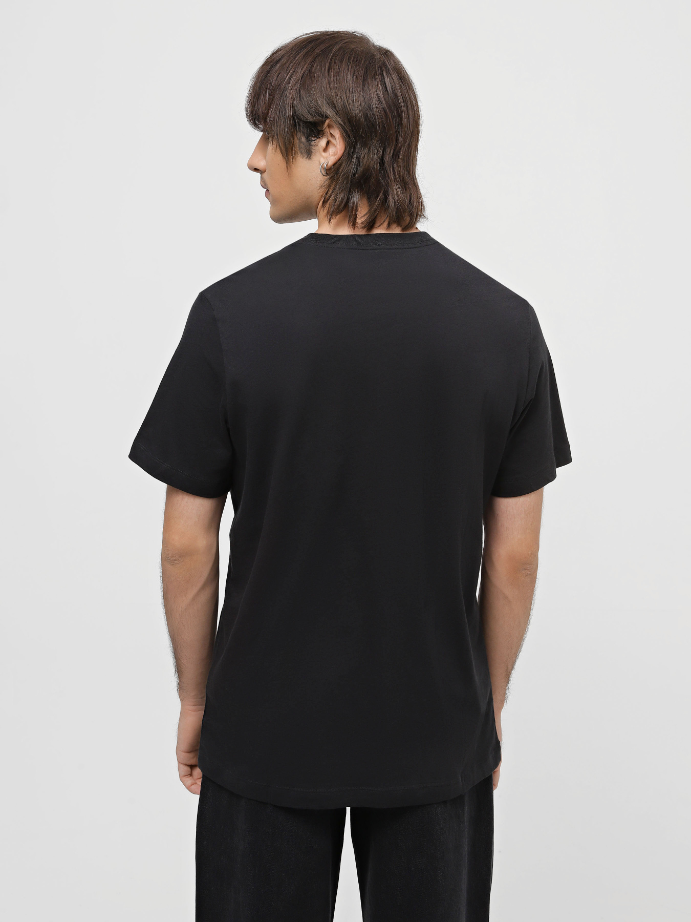 Футболка NIKE ICON FUTURA модель AR5004-010 Футболка NIKE ICON FUTURA модель AR5004-010 Фото