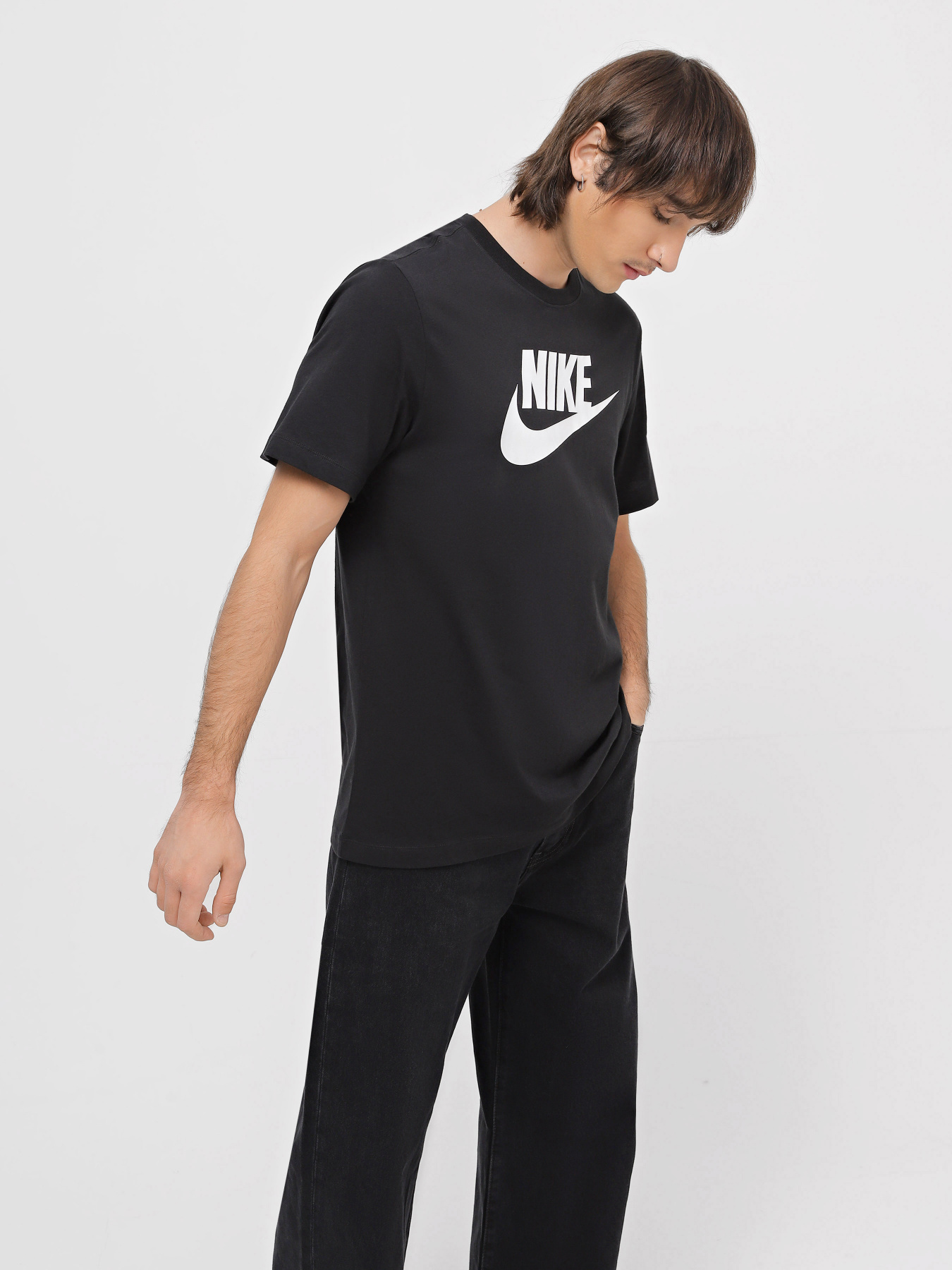 Футболки і поло NIKE ICON FUTURA модель AR5004-010 Футболки і поло NIKE ICON FUTURA модель AR5004-010 Фото