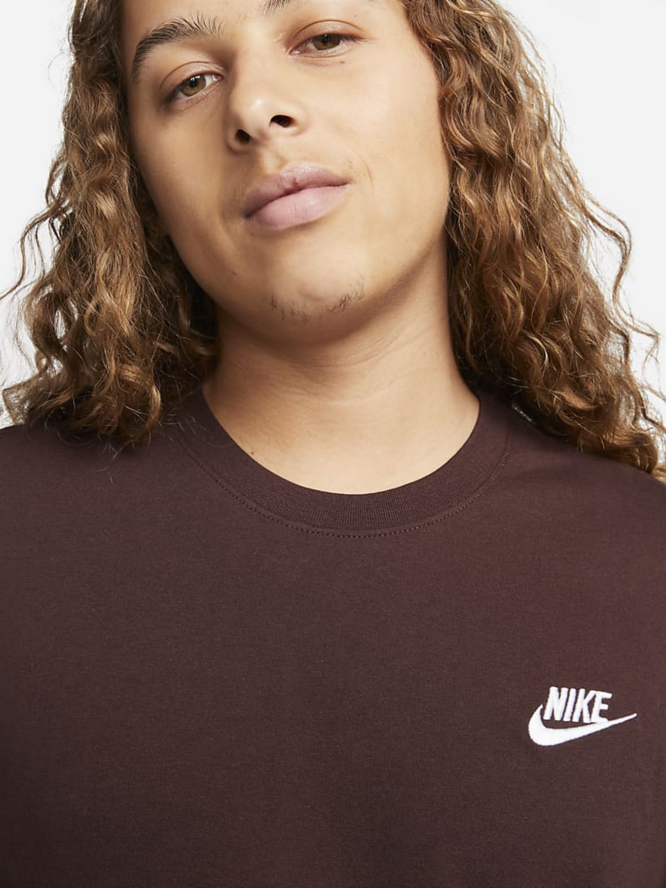 Футболка NIKE Sportswear Club модель AR4997-227 Фото