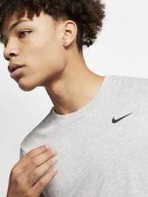 Спортивна футболка NIKE Dri-FIT модель AR6029-063 Спортивна футболка NIKE Dri-FIT модель AR6029-063 Фото