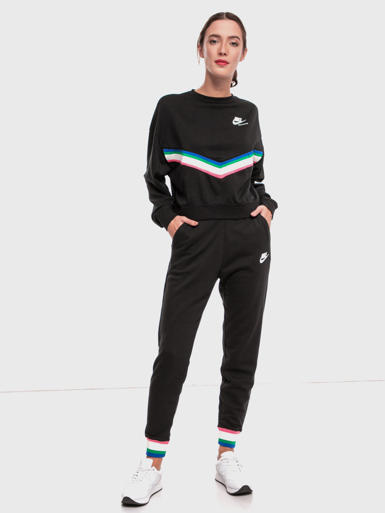 Свитшот NIKE Sportswear Heritage Crew модель CU5877-010 Свитшот NIKE Sportswear Heritage Crew модель CU5877-010 Фото
