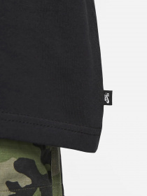 Футболка NIKE ESSENTIALS модель DB9975-010 Фото