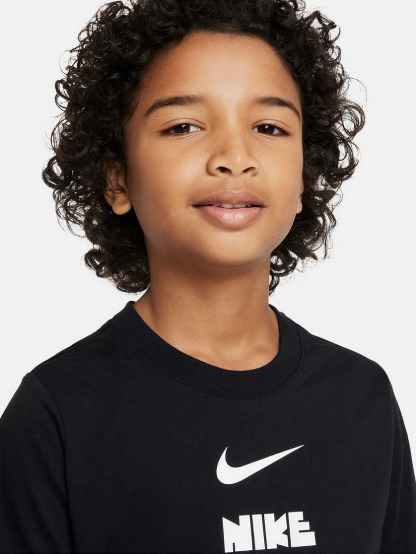 Футболка NIKE  Sportswear Logo модель DX9510-010 Фото