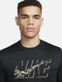 Спортивна футболка NIKE Dri-FIT модель DZ2741-010 Фото