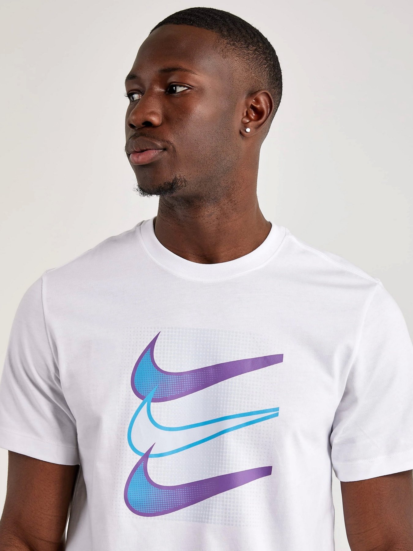 Футболка NIKE SWOOSH модель DZ5173-100 Фото