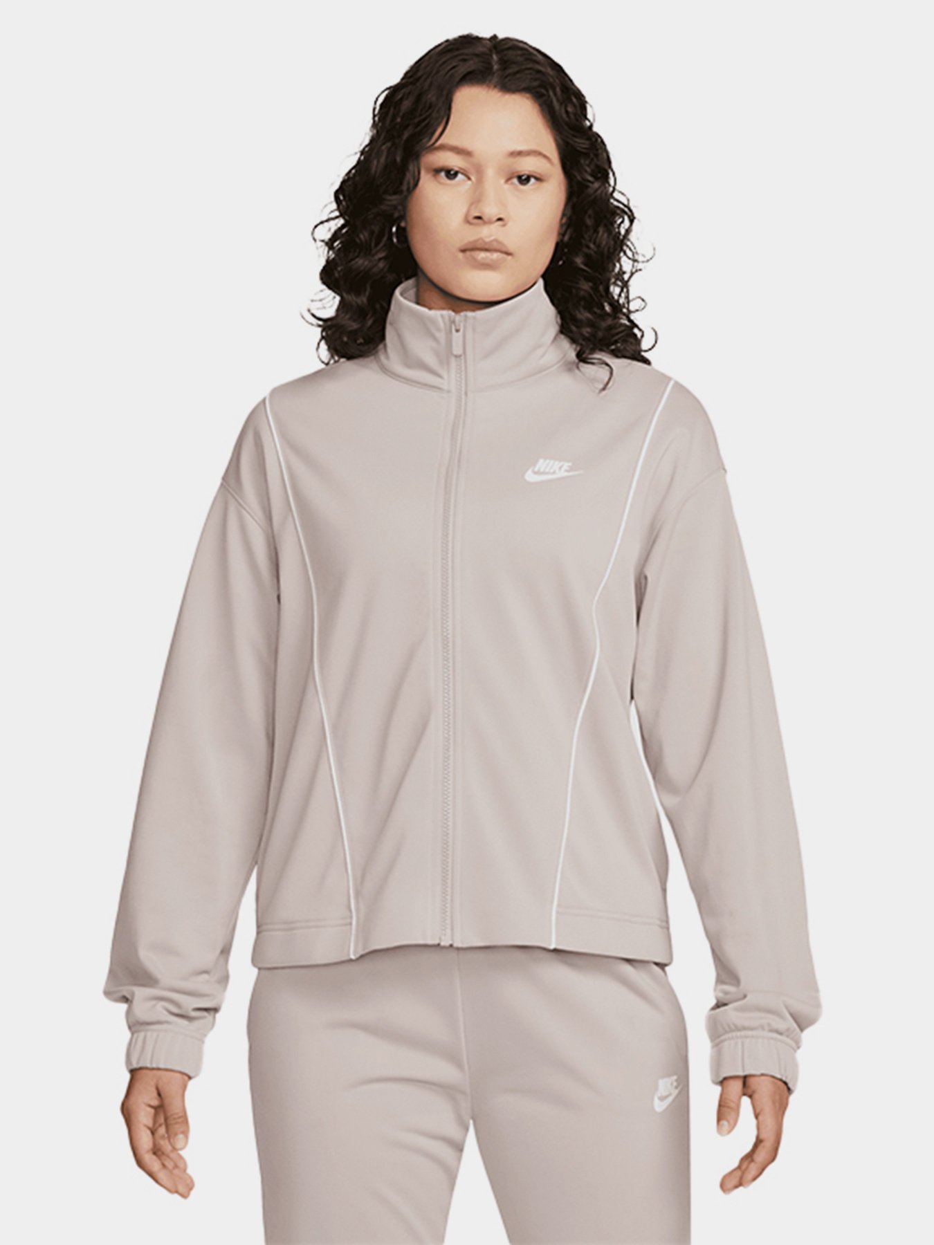 Спортивный костюм NIKE Sportswear Essential модель DD5860-272 Фото