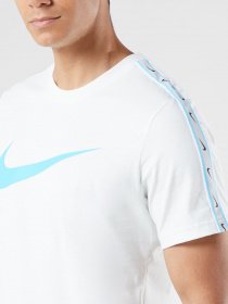 Футболка NIKE Repeat Sw Ss модель DX2032-121 Фото