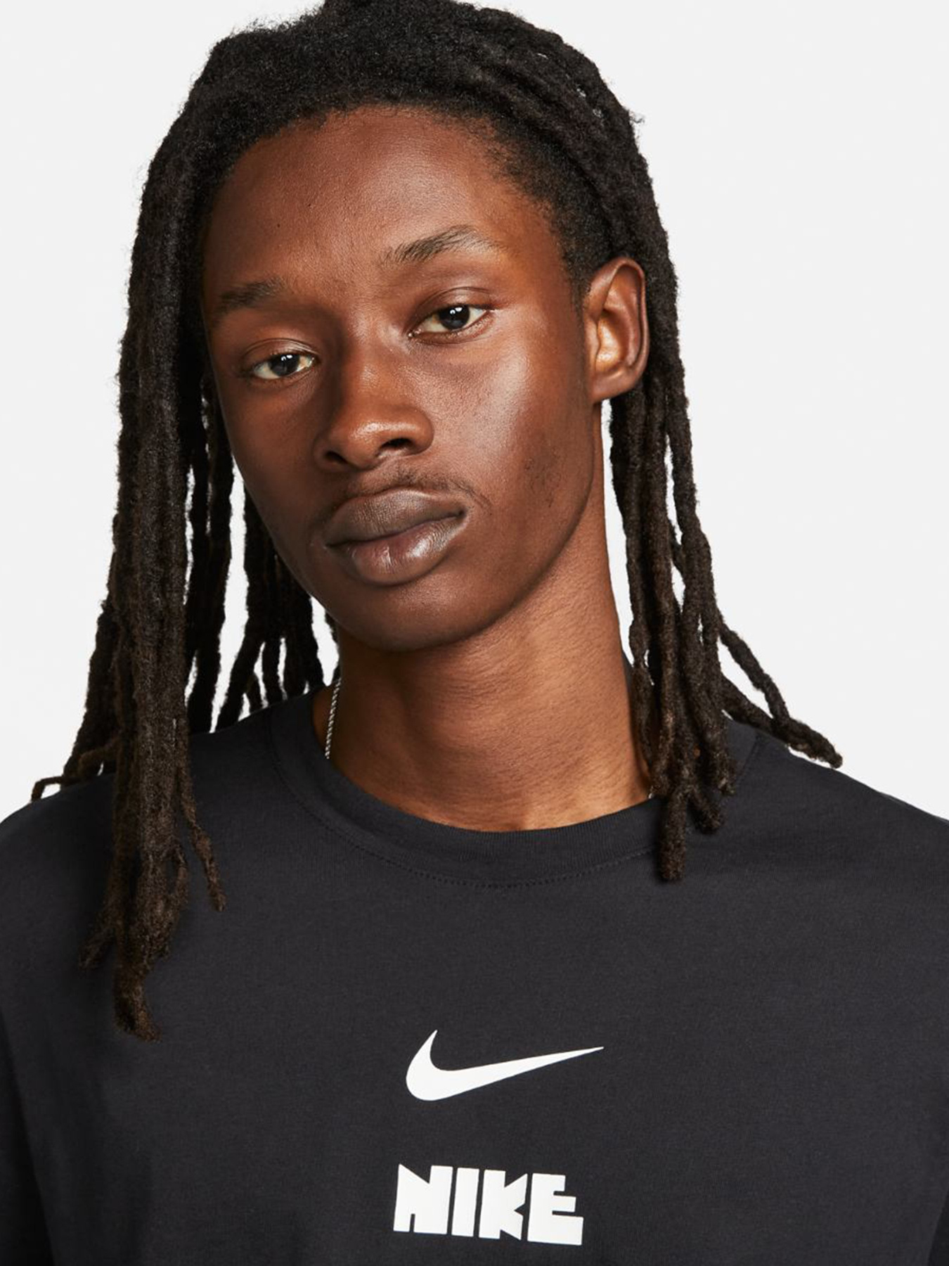 Футболка NIKE Sportswear Club+ Logo модель DZ2875-010 Фото