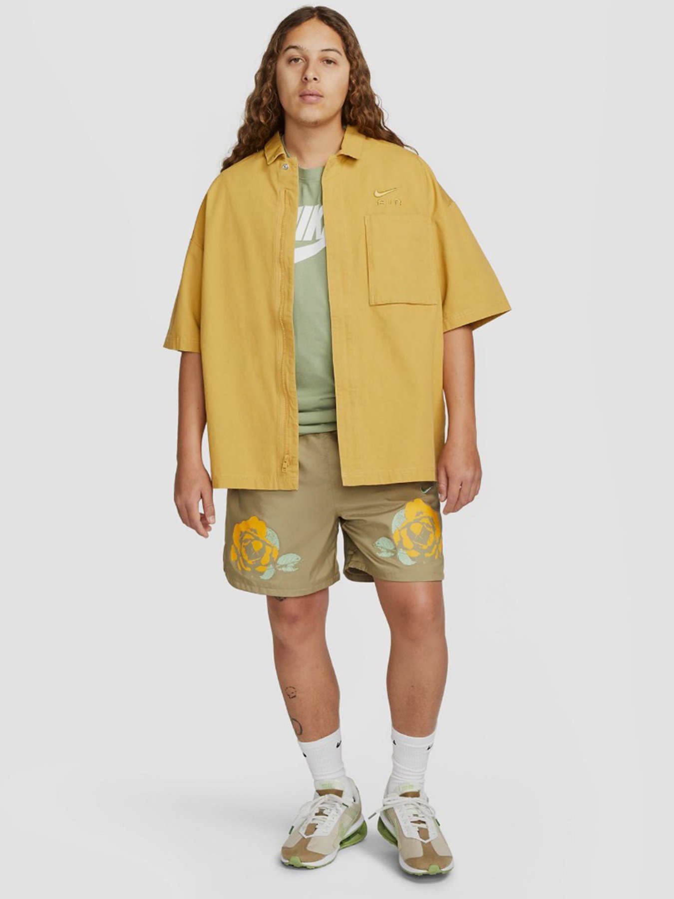 Футболка NIKE Icon Futura модель AR5004-386 Фото