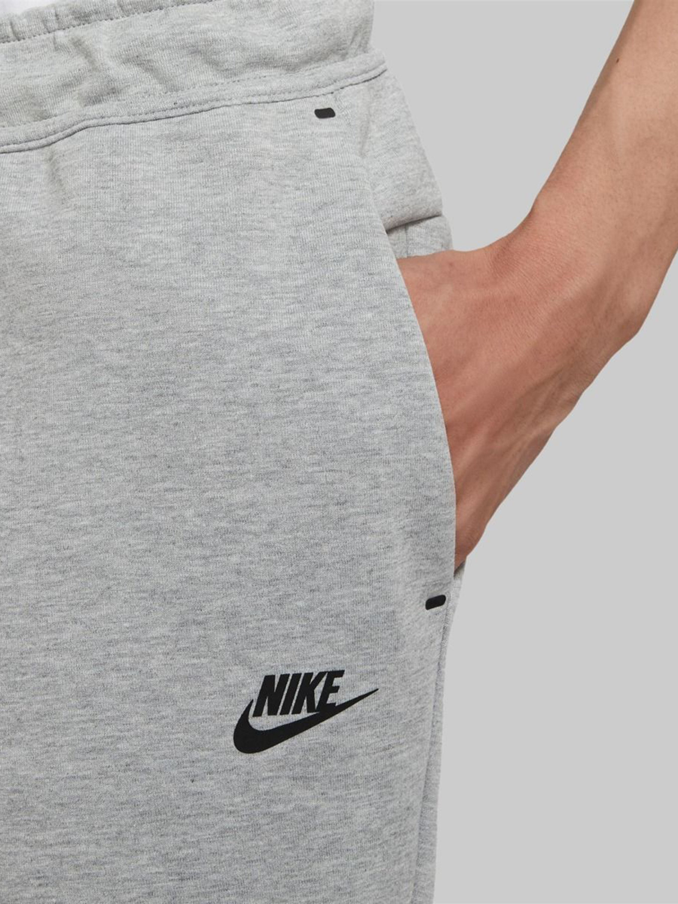 Повсякденні шорти NIKE  Sportswear Tech модель CU4503-063 Фото