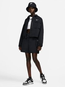 Шорты спортивные NIKE SPORTSWEAR ESSENTIAL модель DM6247-010 Шорты спортивные NIKE SPORTSWEAR ESSENTIAL модель DM6247-010 Фото