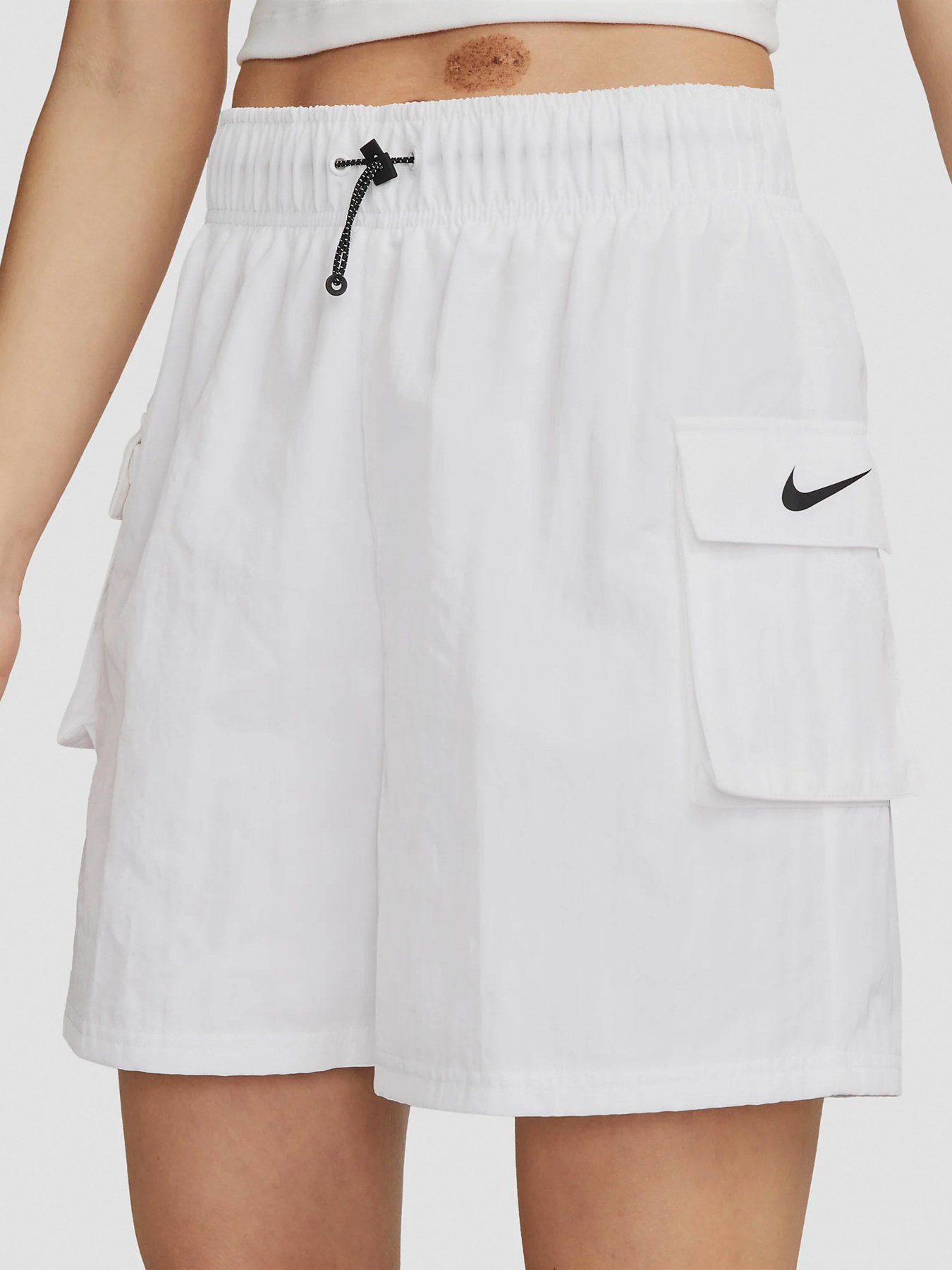 Шорты NIKE Sportswear Essential модель DM6247-100 Фото