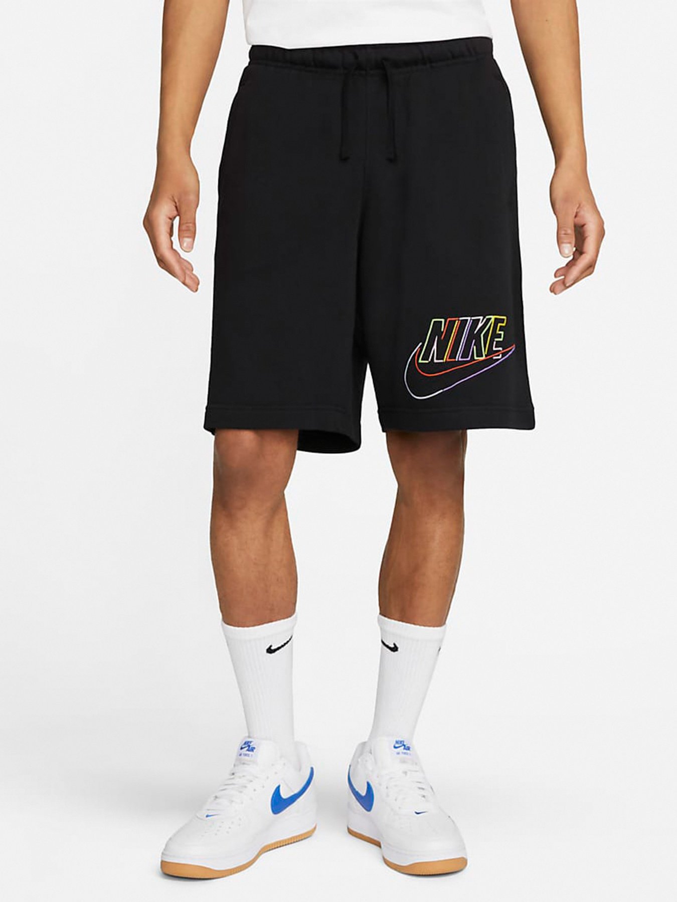 Повседневные шорты NIKE Club модель DX0807-010 Фото