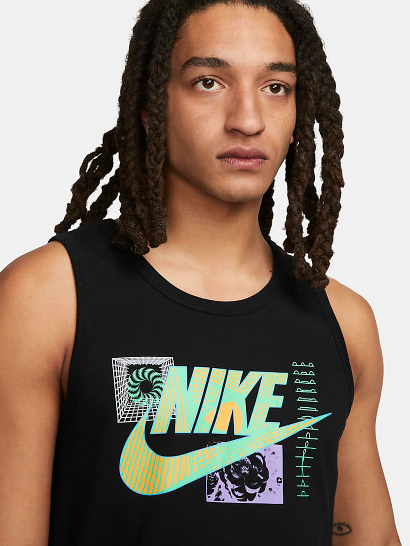 Майка NIKE Sportswear модель FB9782-010 Фото