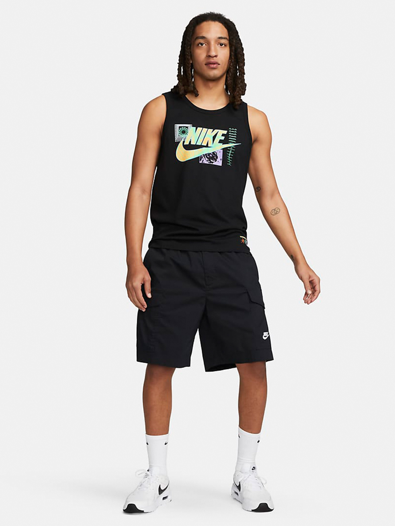 Майка NIKE Sportswear модель FB9782-010 Фото