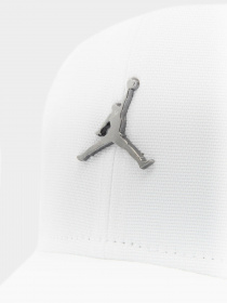 Кепка NIKE Jordan Jumpman Classic99 модель CW6410-100 Фото