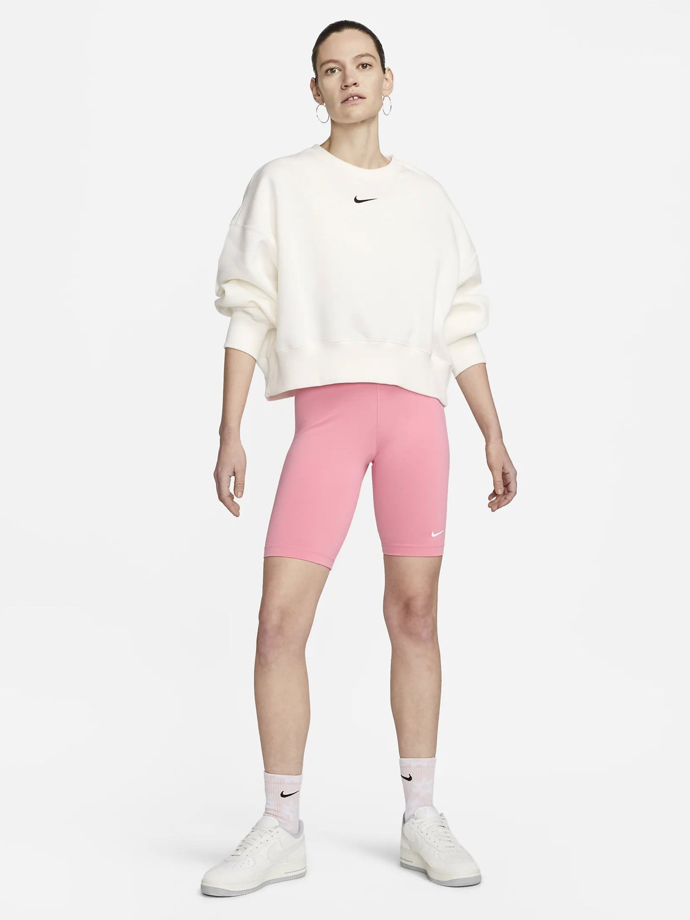 Велосипедки NIKE Sportswear Essentials модель CZ8526-611 Велосипедки NIKE Sportswear Essentials модель CZ8526-611 Фото