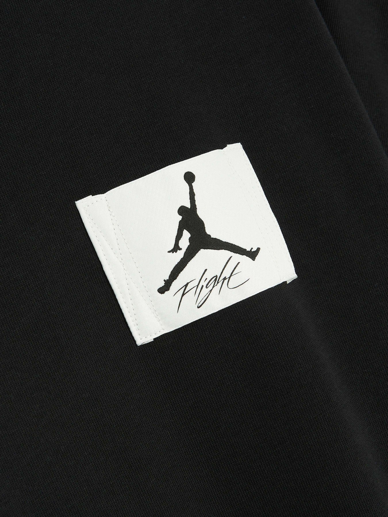 Футболка NIKE Flight Essentials модель DZ7313-010 Фото