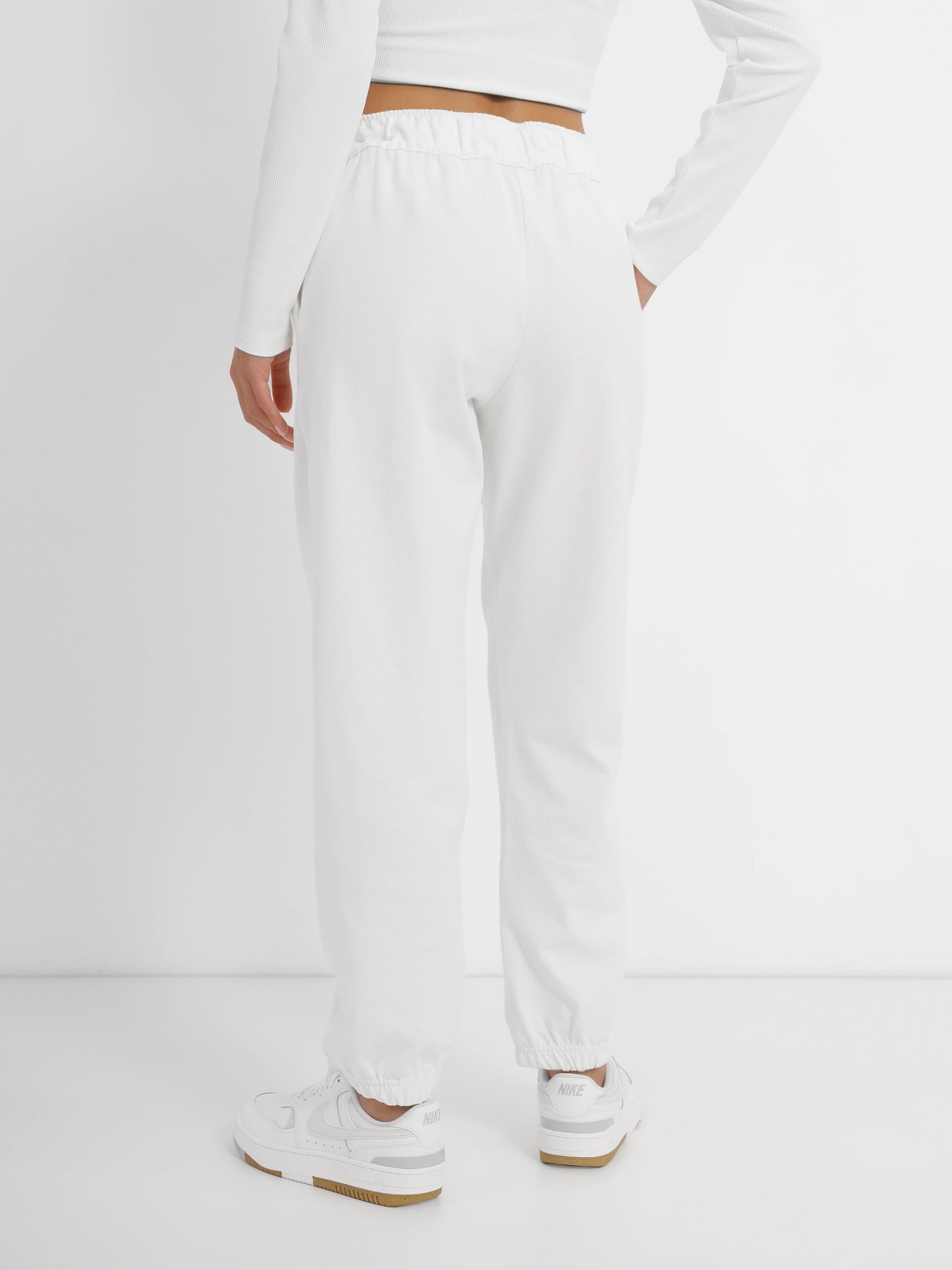 Штаны спортивные NIKE Sportswear Easy Jogger модель DM6419-133 Фото