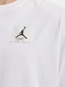 Футболка NIKE Flight Essentials модель DZ7313-100 Фото