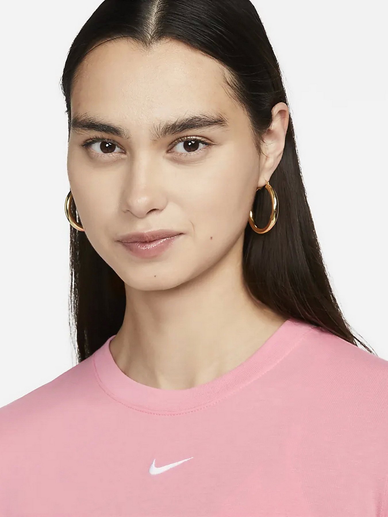 Футболка NIKE Sportswear Essential модель FB2873-611 Фото