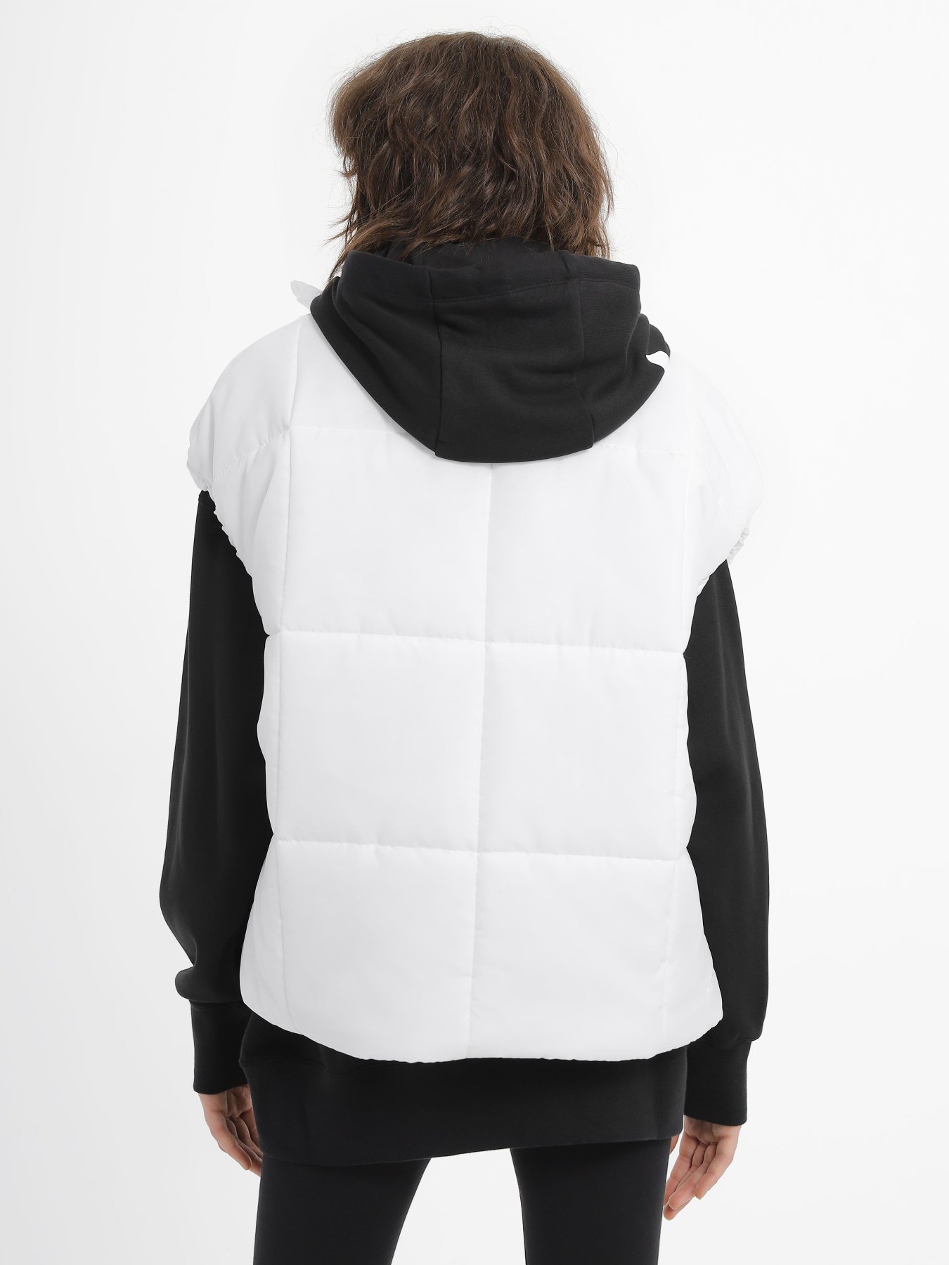 Жилет з утеплювачем NIKE Sportswear Classic Therma-FIT модель FB7679-100 Фото