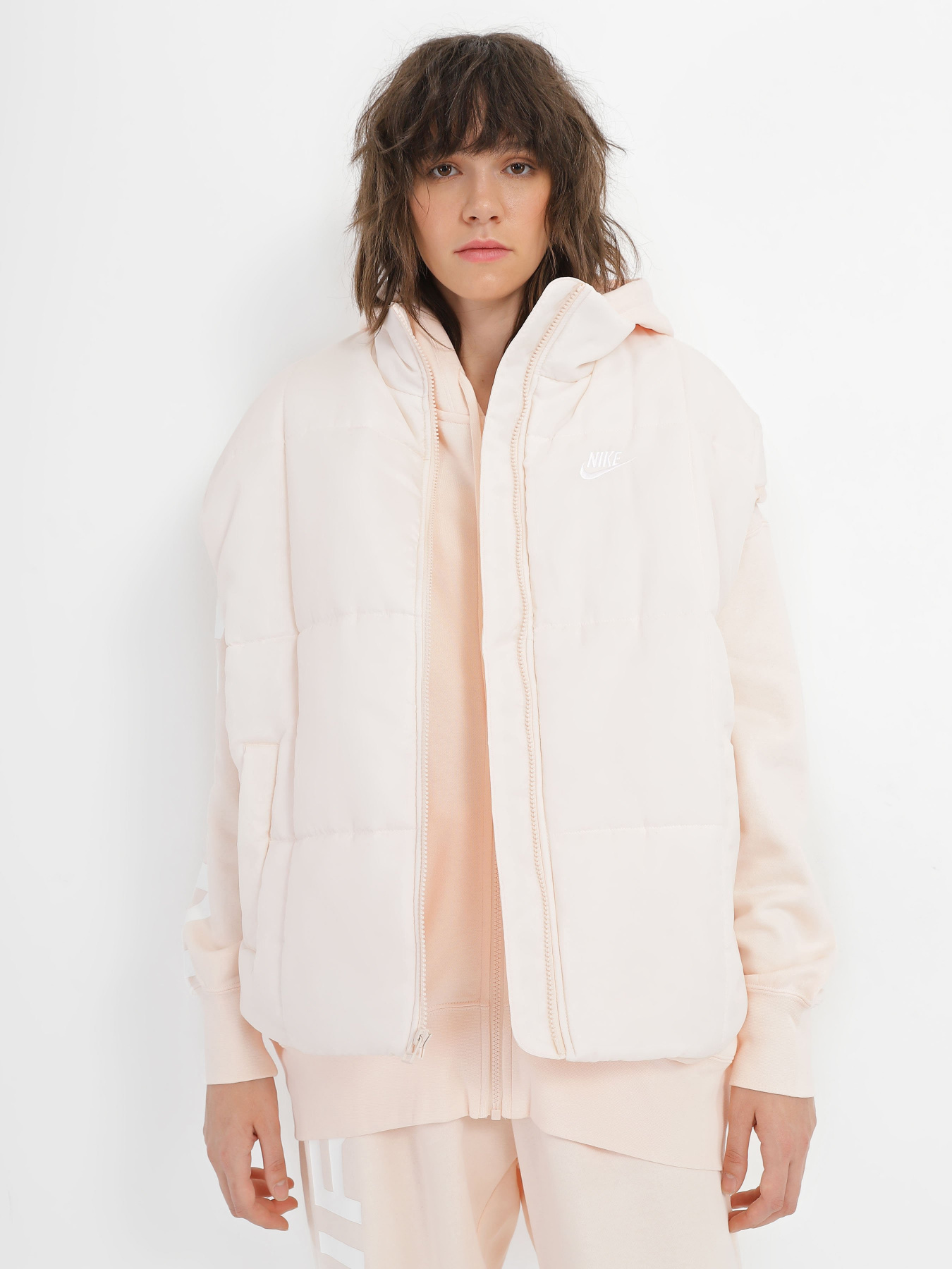 Жилет с утеплителем NIKE Sportswear Classic Therma-FIT модель FB7679-838 Фото