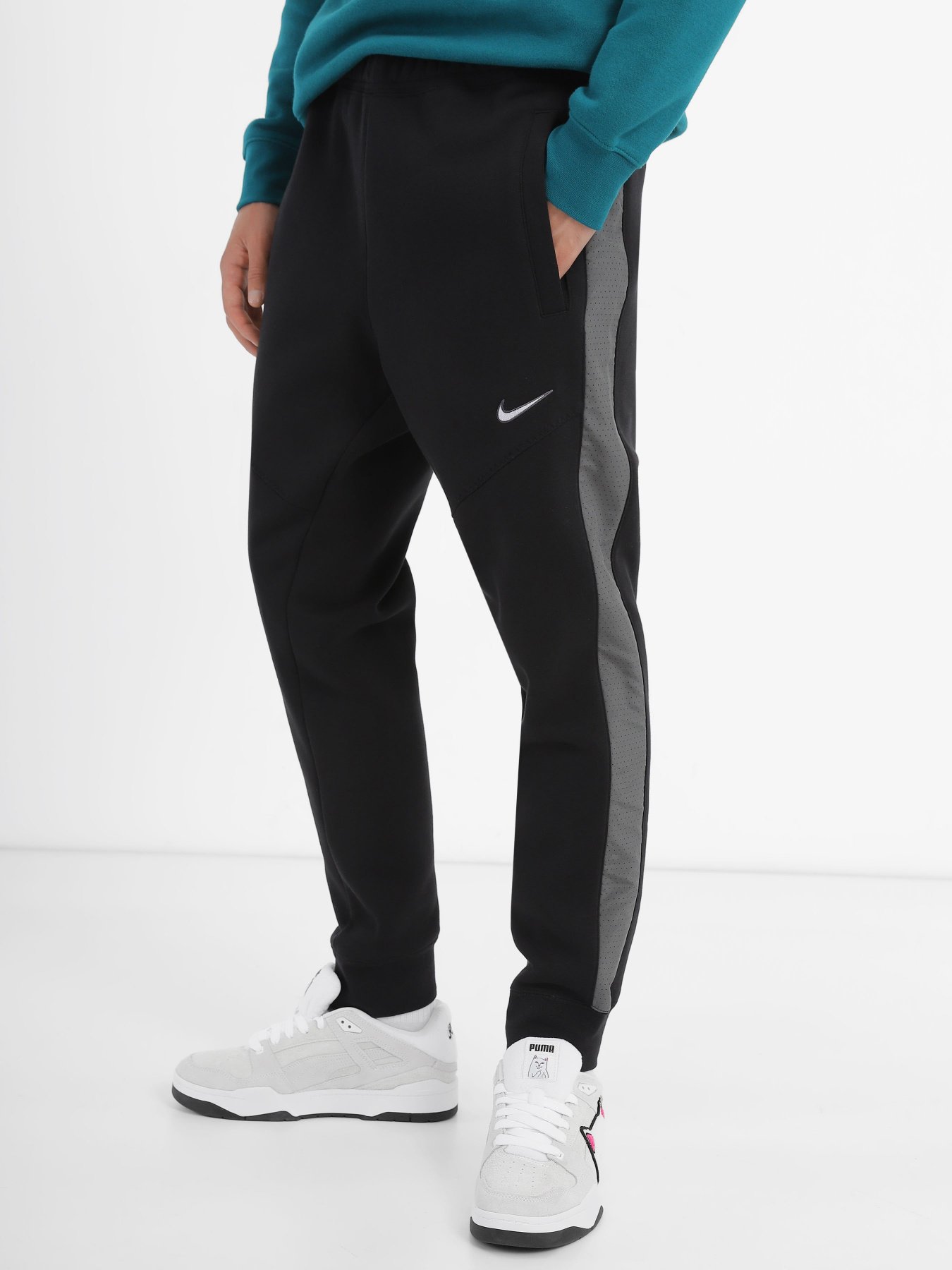 Штаны спортивные NIKE Sportswear Club Fleece модель FN0246-010 Фото