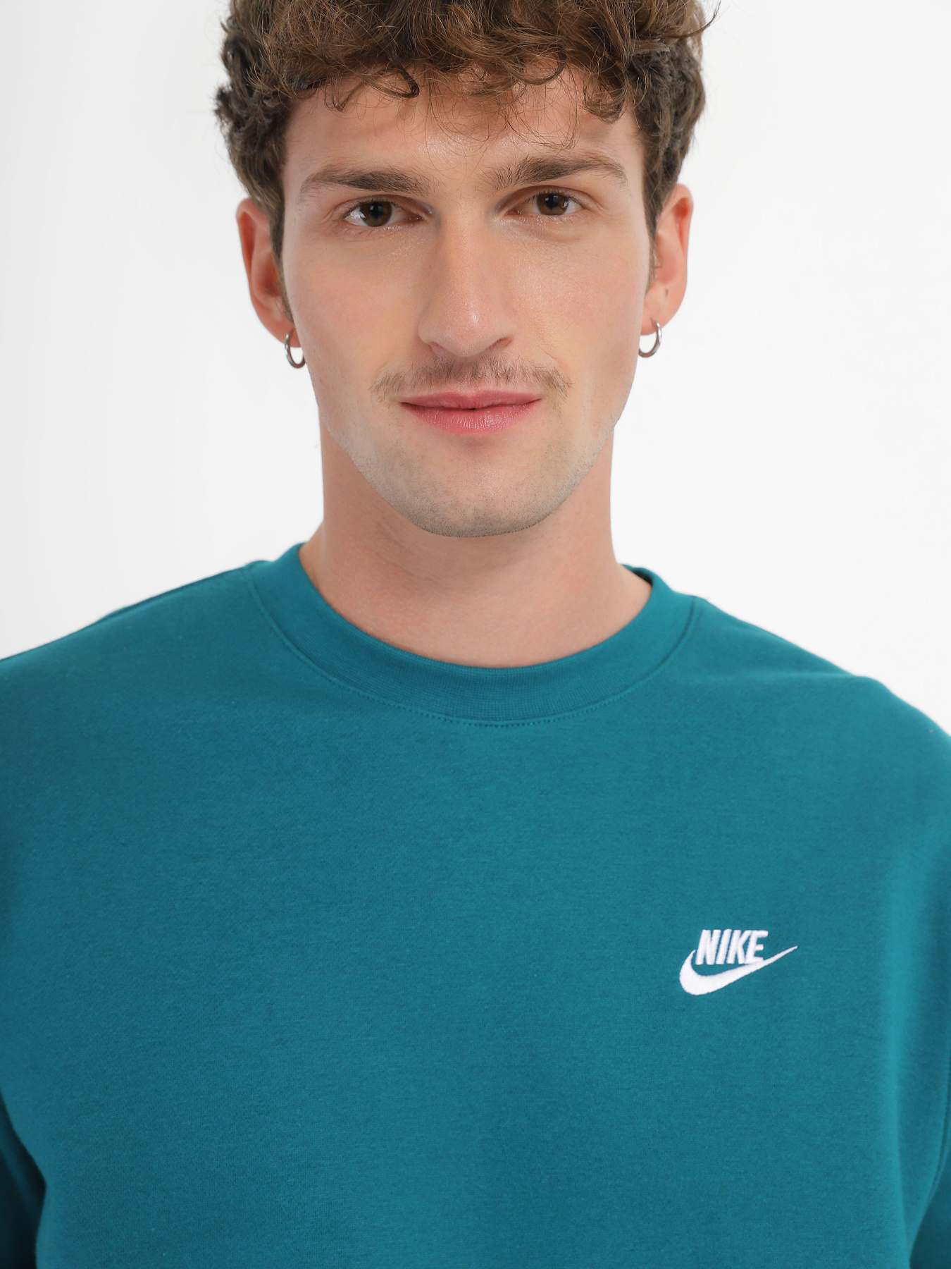 Свитшот NIKE Sportswear Club Fleece модель BV2662-381 Фото