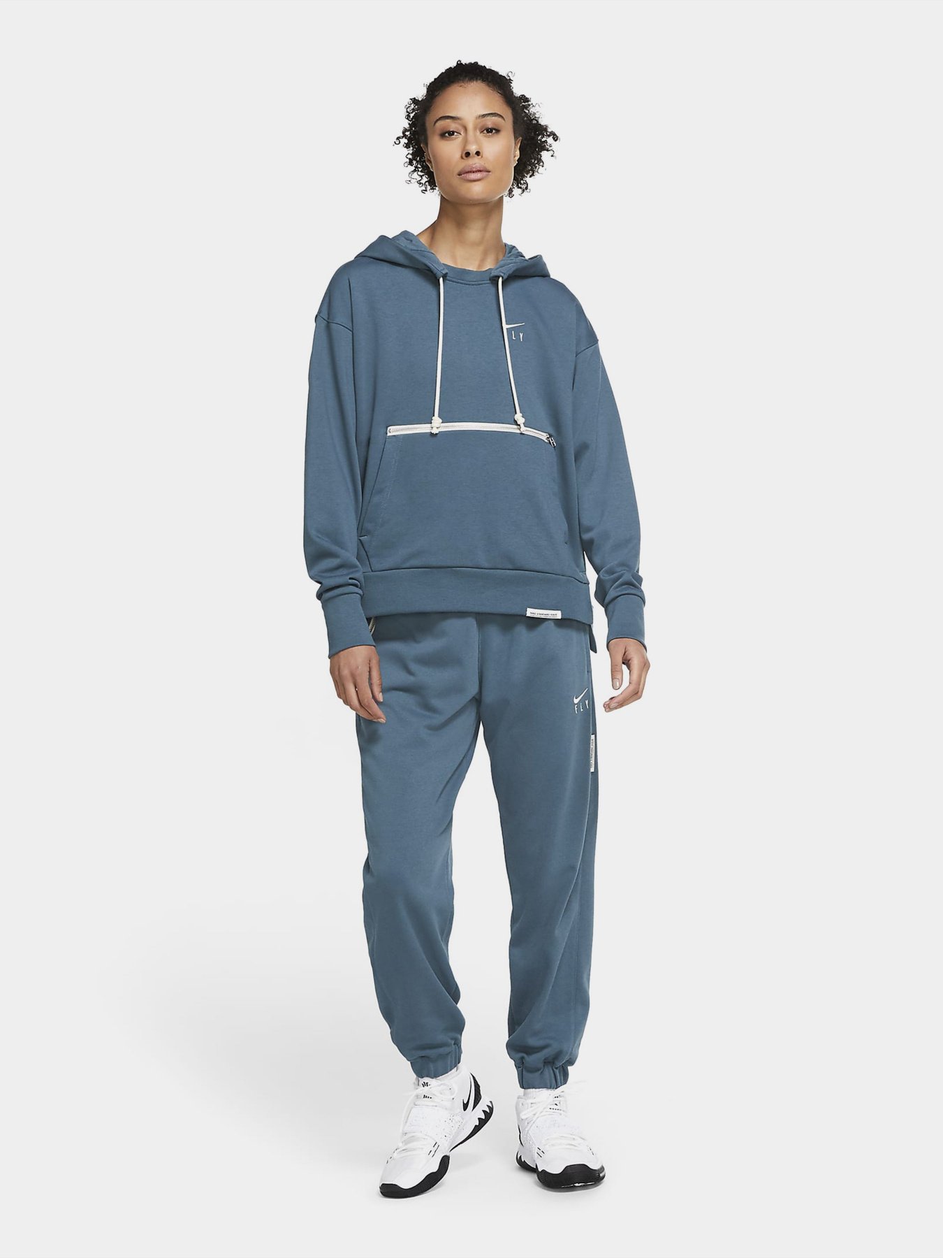 Худи NIKE Swoosh Fly Standard Issue модель CU3479-058 Фото