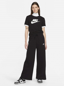 Футболка спортивная NIKE Sportswear Essentials модель DX7906-010 Фото