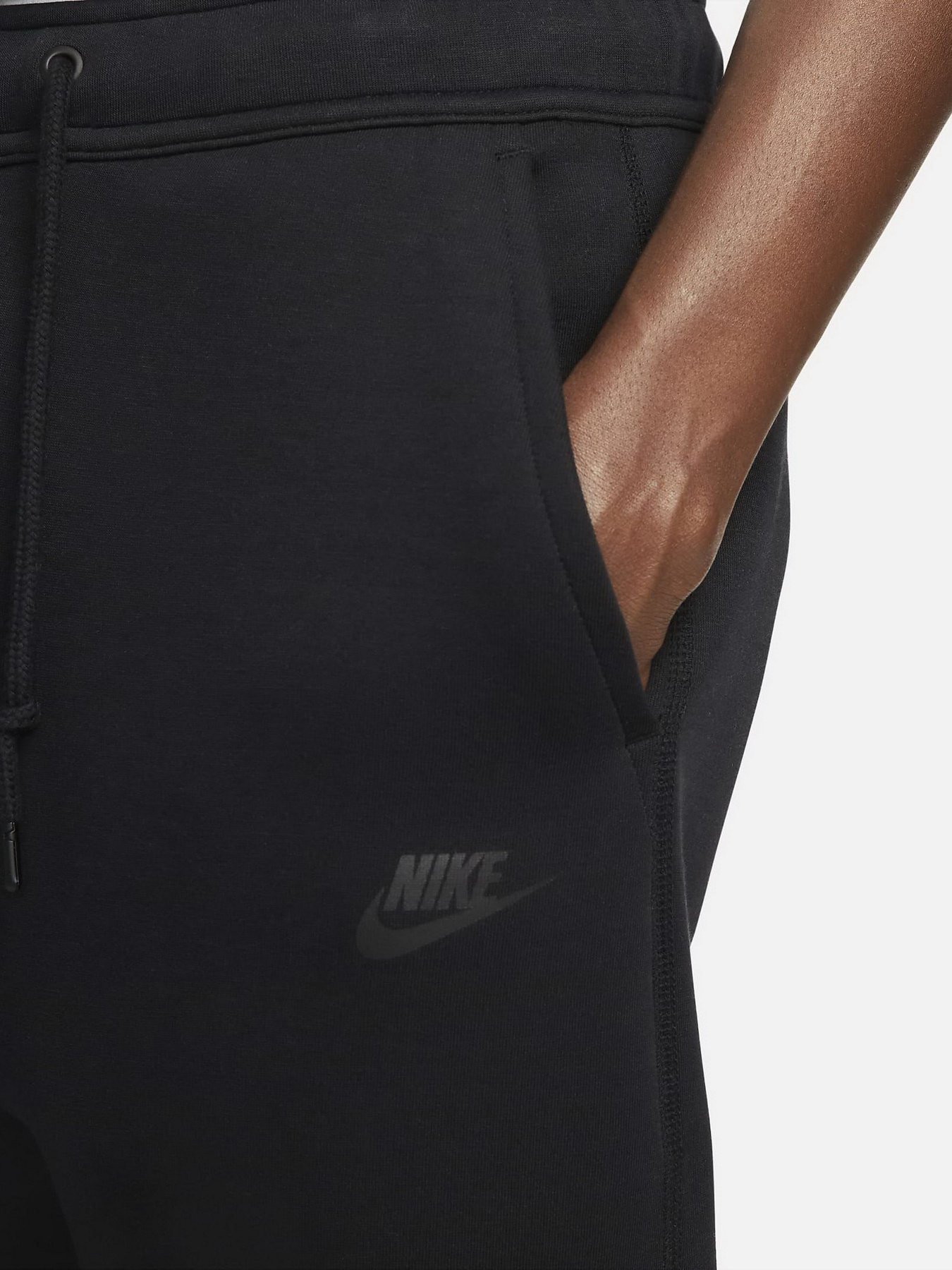 Штани спортивні NIKE Sportswear Tech Fleece модель FB8002-010 Фото