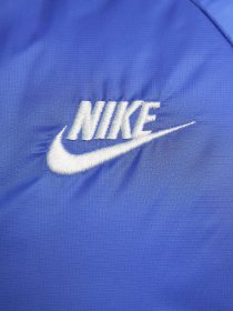 Зимняя куртка NIKE Sportswear модель FB8195-410 Фото