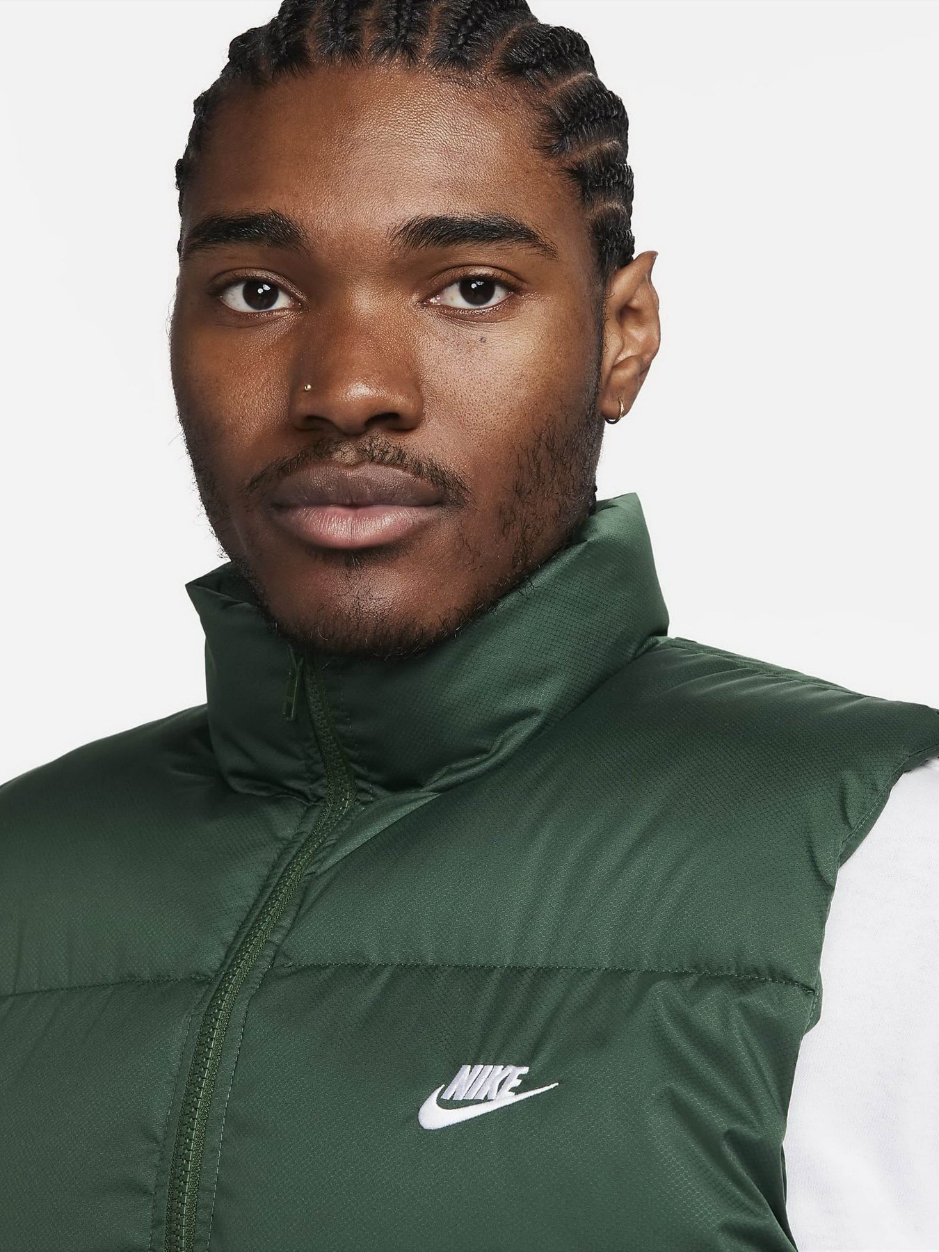 Утепленный жилет NIKE Sportswear Club PrimaLoft® модель FB7373-323 Фото