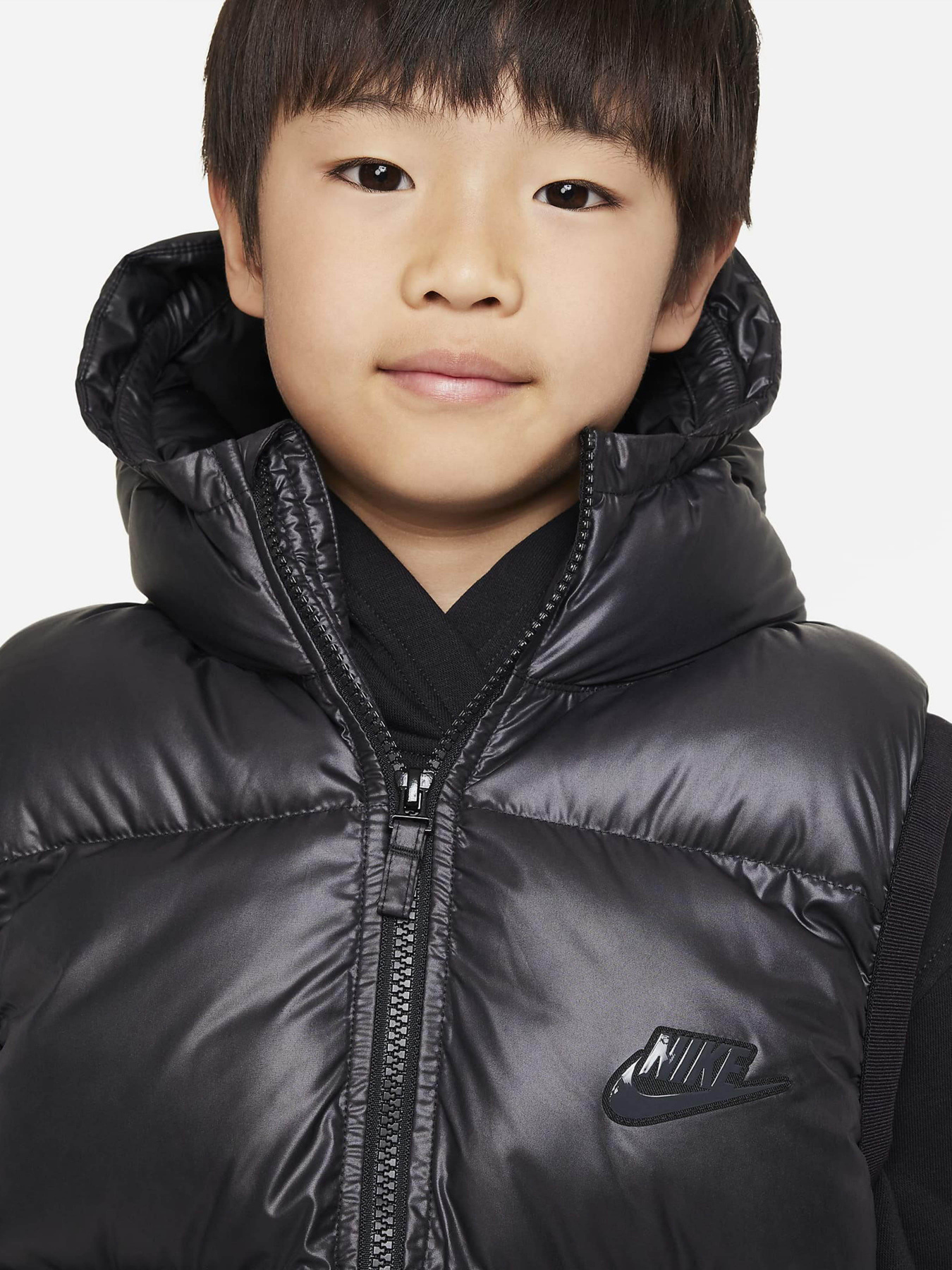 Утеплений жилет NIKE Sportswear Therma-FIT Repel модель FD2844-010 Фото