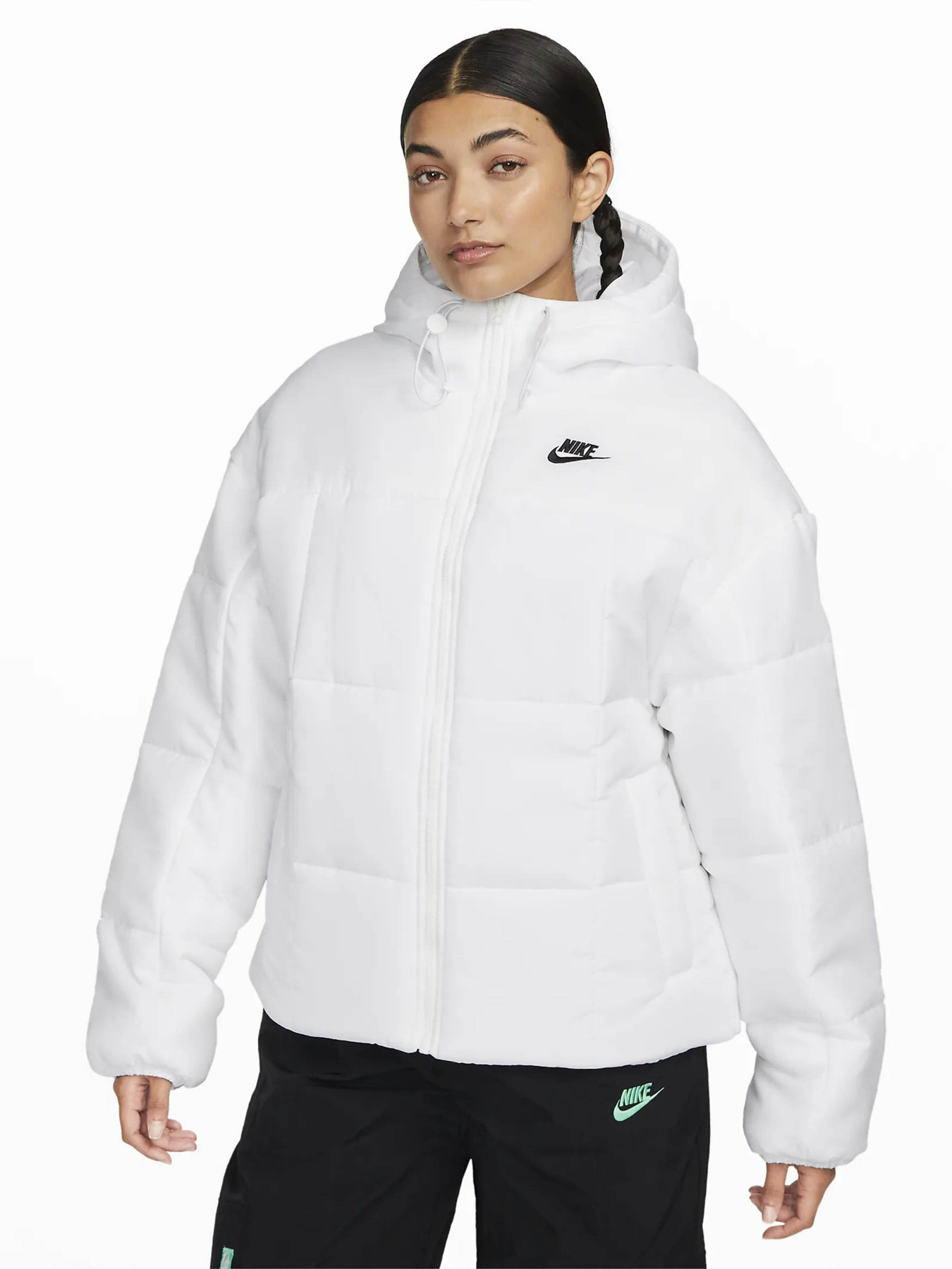 Зимова куртка NIKE Sportswear Essential Therma Classic Puffer модель FB7672-100 Фото