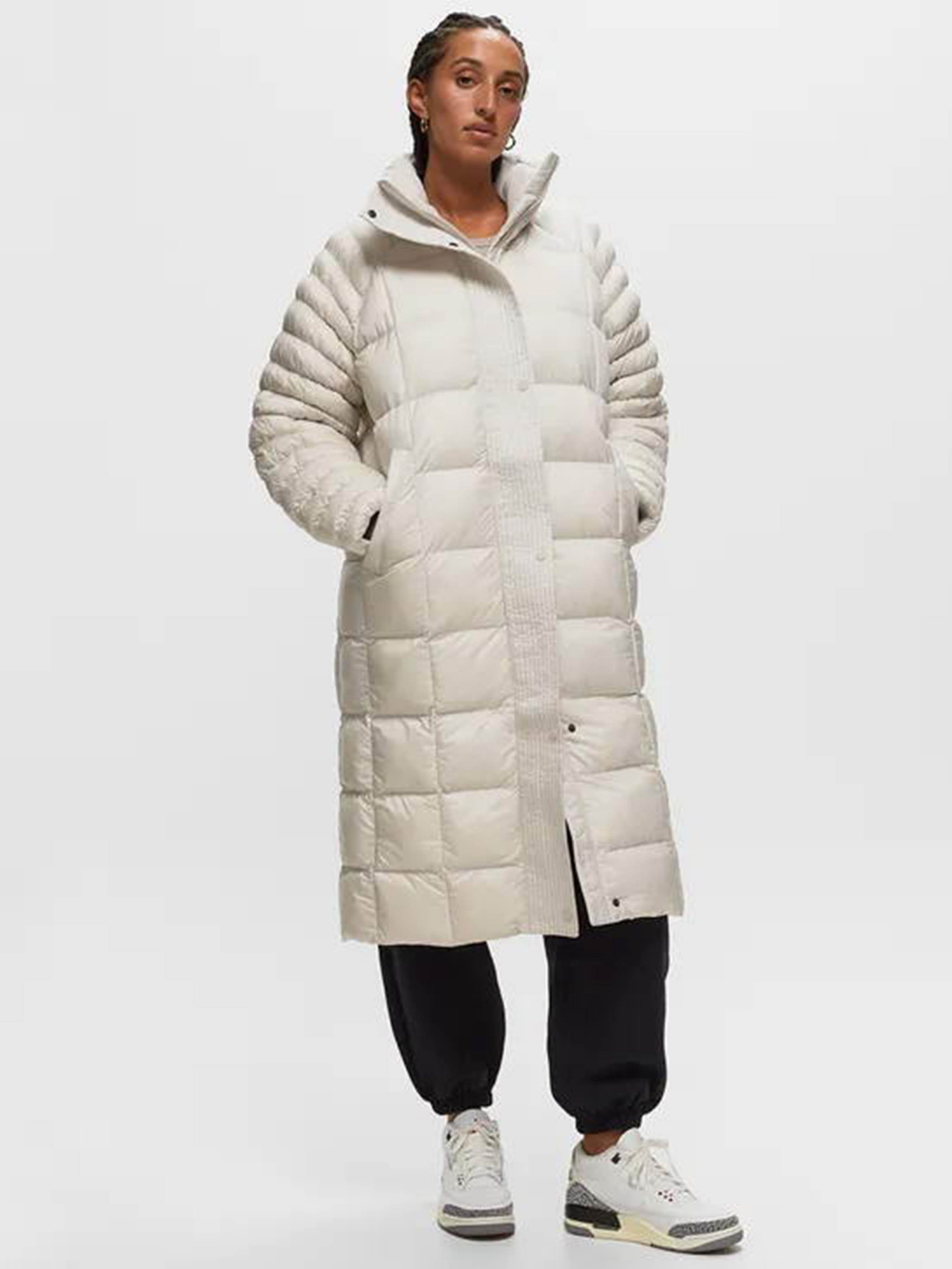 Парка NIKE Sportswear Swoosh Puffer PrimaLoft® модель FB7670-104 Фото