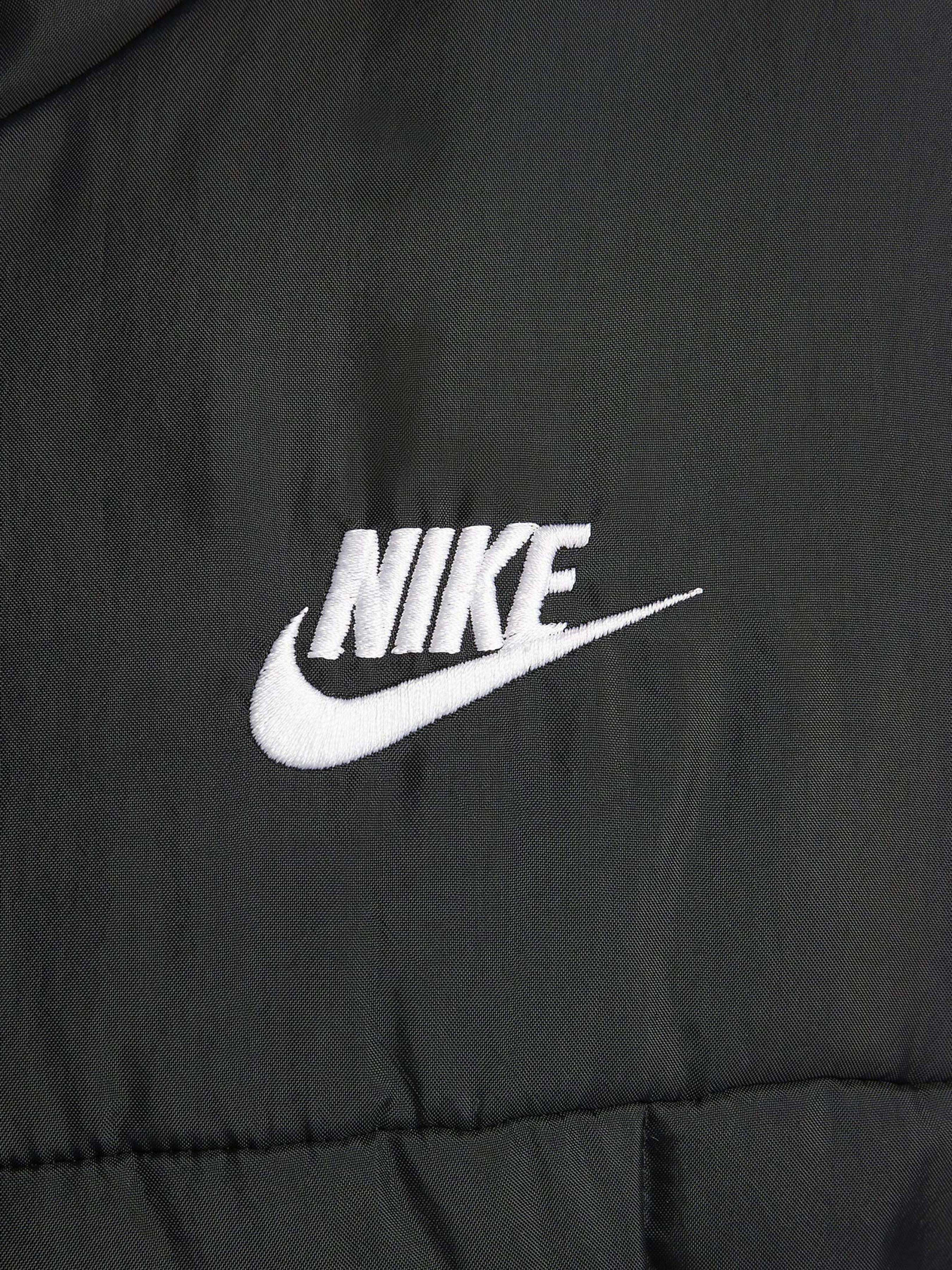 Зимова куртка NIKE Clsc Puff модель FB7674-010 Фото