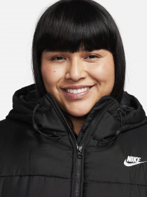 Зимова куртка NIKE Clsc Puff модель FB7674-010 Фото