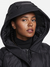 Зимова куртка NIKE Sportswear Swoosh Puffer PrimaLoft® модель FB8729-010 Зимова куртка NIKE Sportswear Swoosh Puffer PrimaLoft® модель FB8729-010 Фото