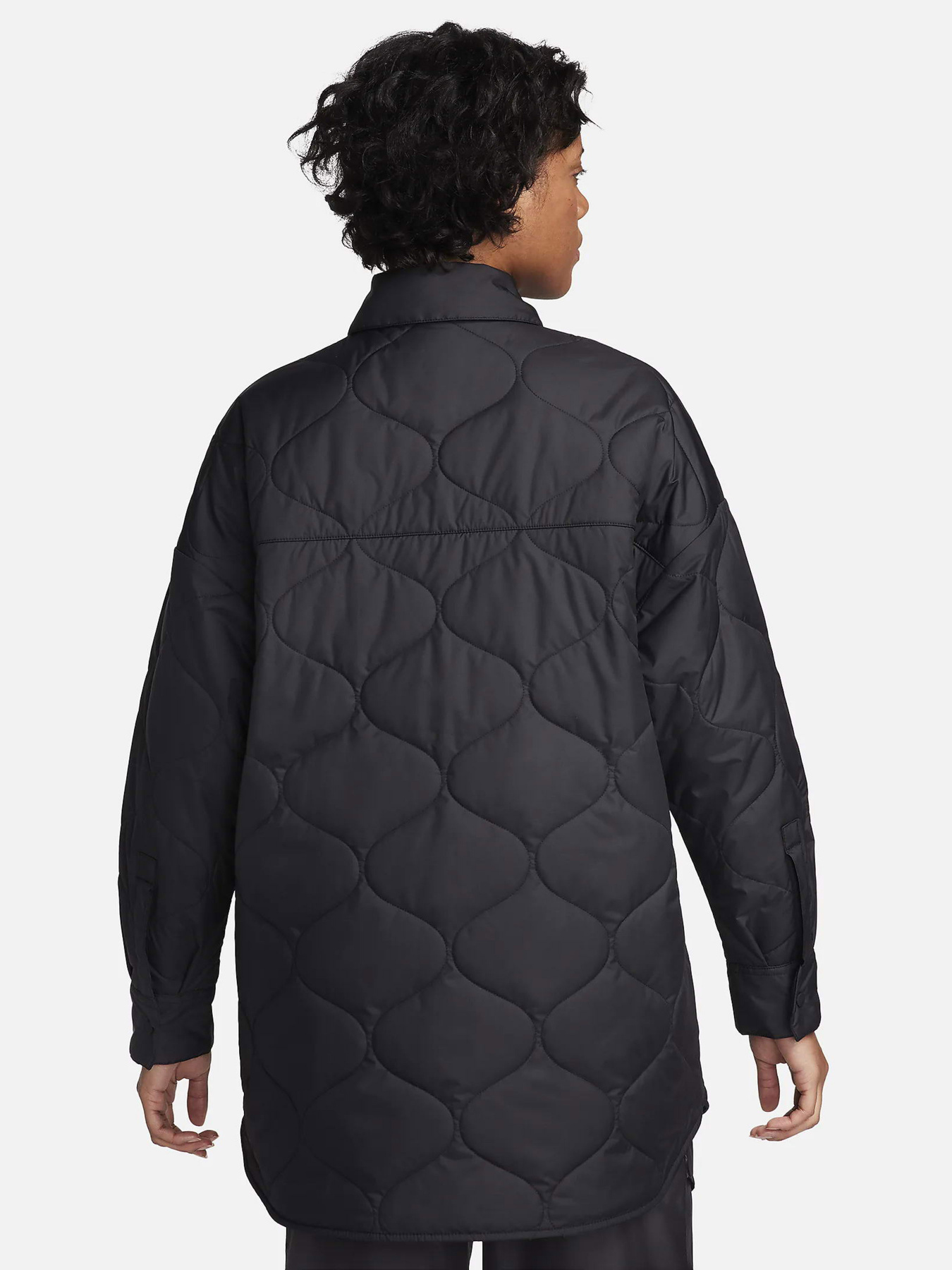 Зимняя куртка NIKE Sportswear Essential модель FB8732-010 Фото