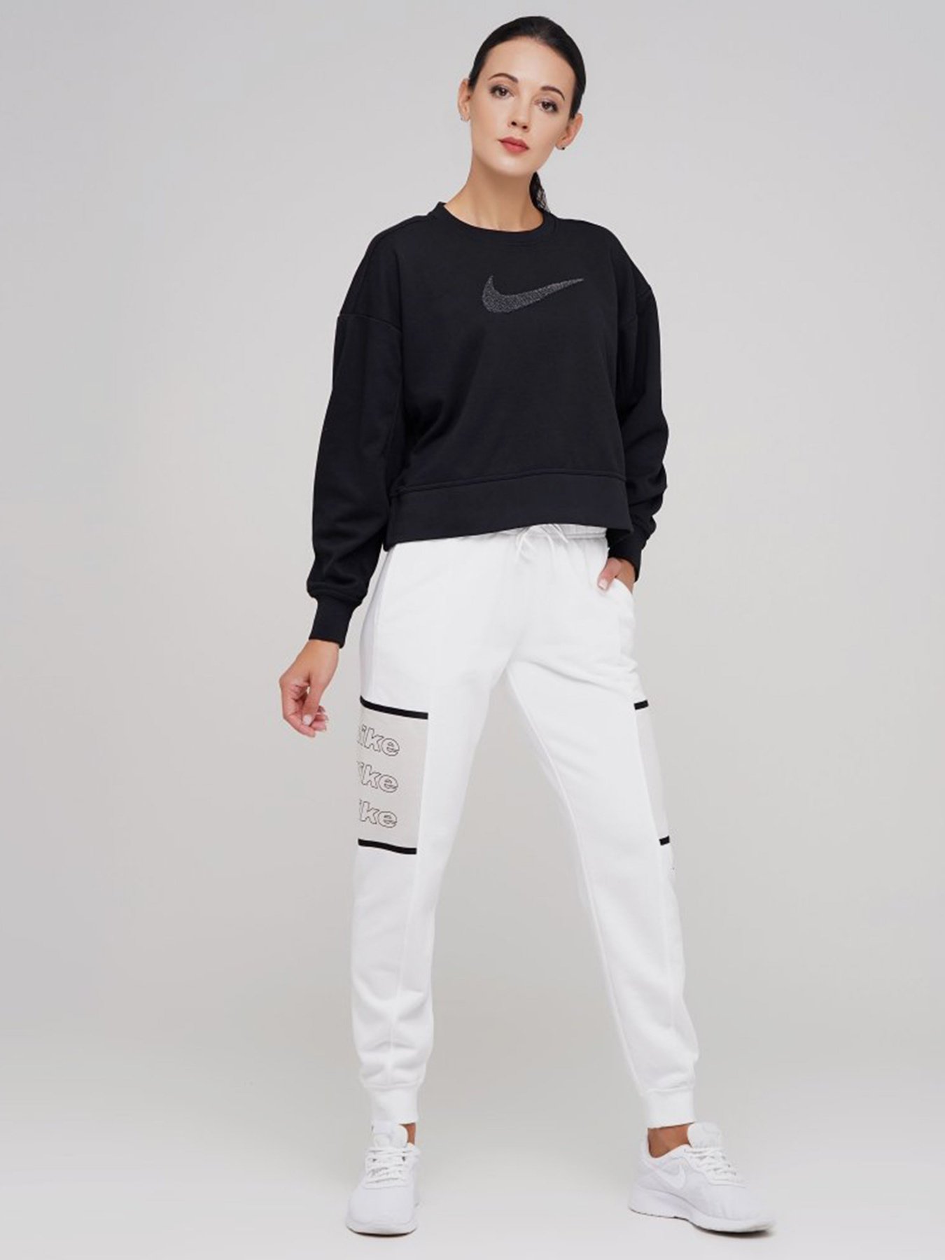 Світшот NIKE Dri-FIT Get Fit Crew модель CU5506-010 Фото