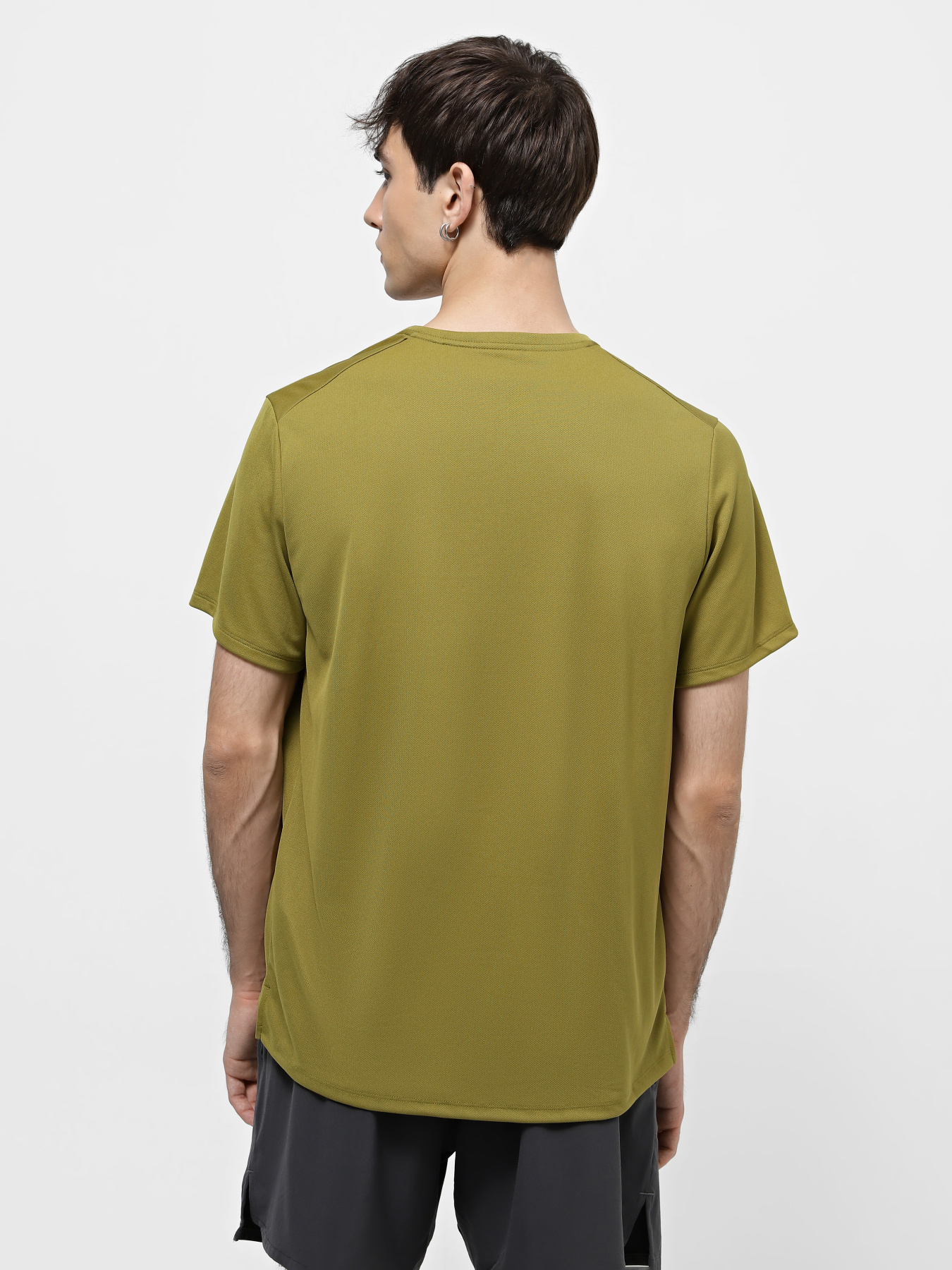 Спортивна футболка NIKE DRI-FIT UV MILER модель DV9315-307 Фото